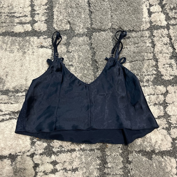 Top - Picture 3 of 3